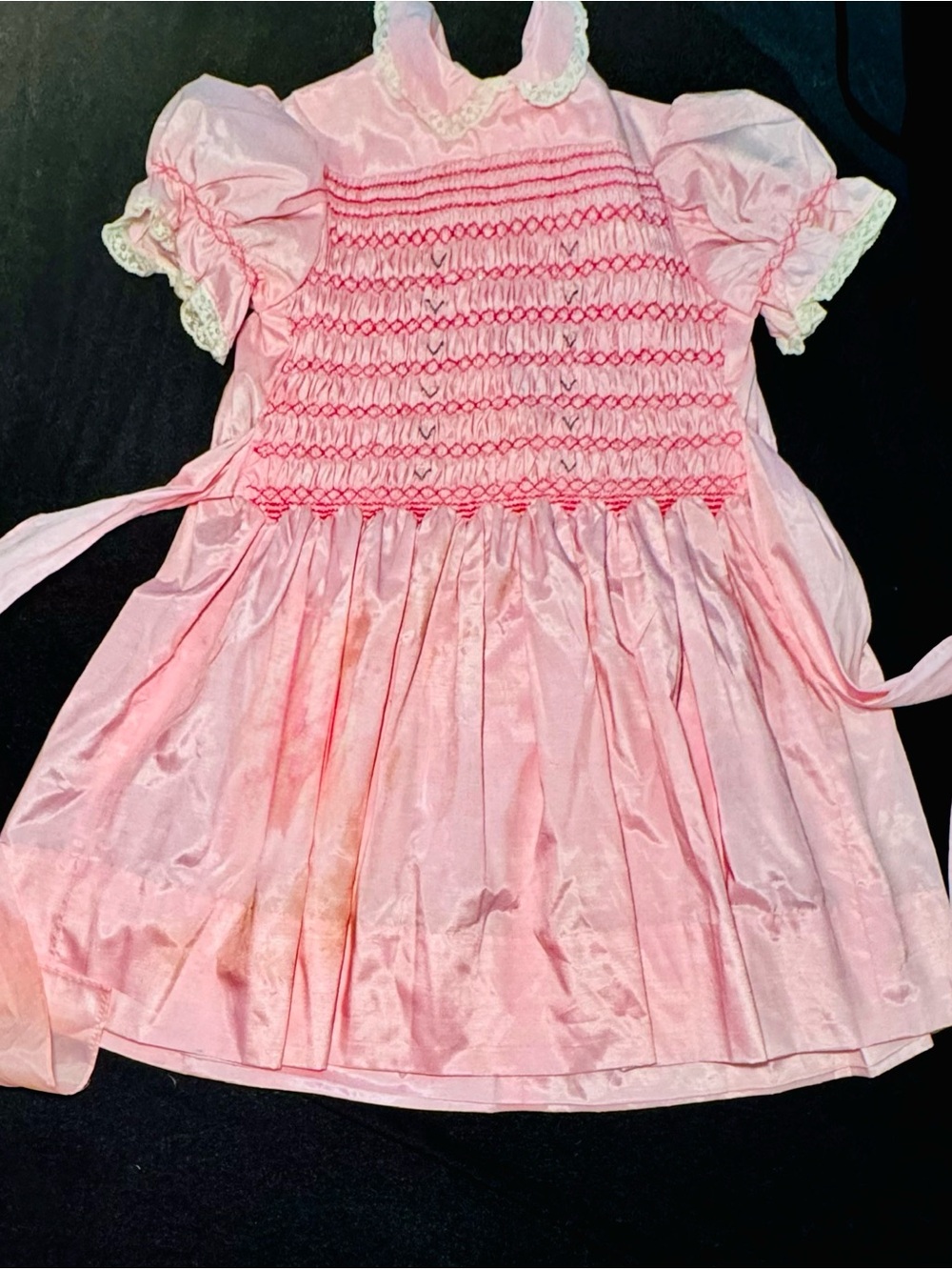 1960s Handmade Pink Smocked Puff-Sleeve Girls Dress - Classic Peter Pan Collar